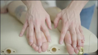 Wowporn Lovenia OneIncredibleMassage J video