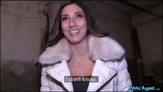 PublicAgent.17.03.31 Clea Gaultier 비디오