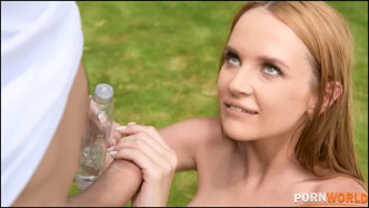 PornWorld Russian Babe Kaisa Nord Fucks Her Gardener And Slurps Up His Man Juice GP1326 J vidéo