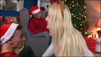 MomXXX Mom Fucks Her Stepson J video