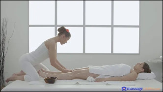 MassageRooms Lovely Masseuse Pleasures Client J video