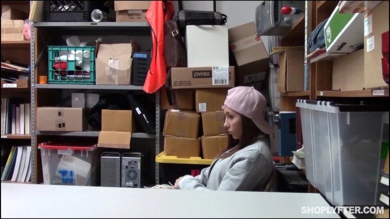 Shoplyfter Hayden Hennessy J video