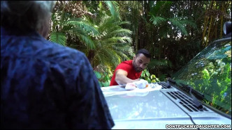 16.12.16.Naughty Sierra Nicole Fucks The Carwash Man vídeo