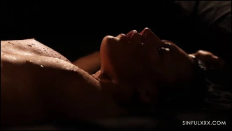 Sinful XXX Hot Water 1 J видео