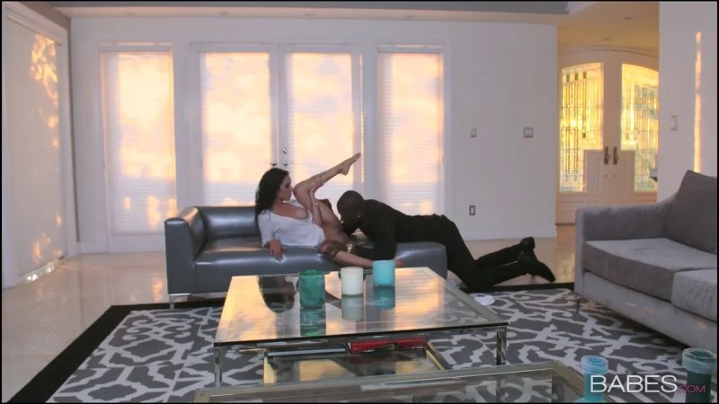 BabesUnleashed Rescued From The Rain J Video