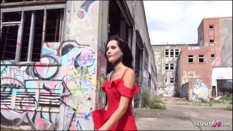 GermanScout Slim Russian Tourist Girl Cheating Outdoor Sex For Cash In Berlin J 비디오