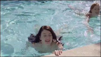 Wowporn LindaSweet LucyLi ThirstyForLove J vídeo