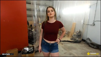 RoadsideXXX Eliza Eves Owes Too Much For The Bill But Fucks The Mechanic Good Instead J video