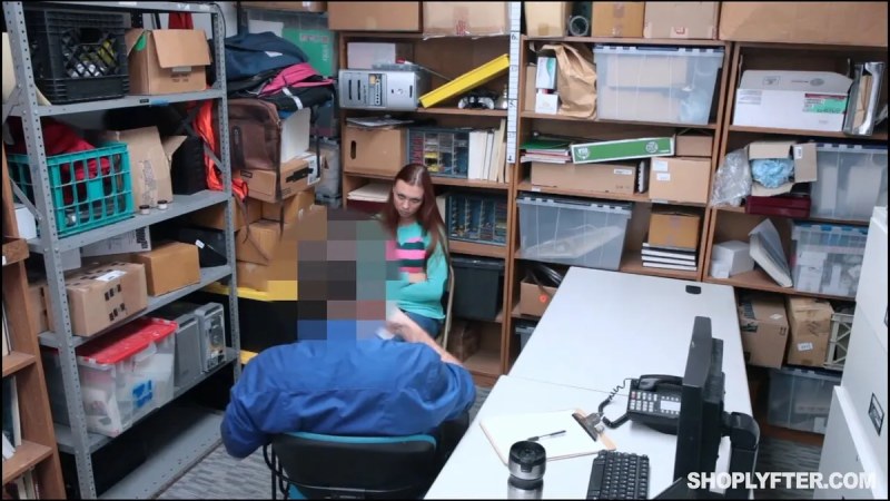 Shoplyfter Ornella Morgan J video