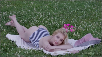 Wowporn Jessey BlondeGirl J video