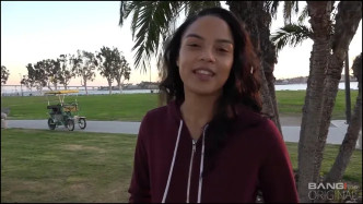 RealTeens Maya Bijou's Debut For Bang Gets The Guys Sweating For This Latina Teen J vídeo