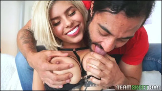 Oyeloca Jen Snake J 视频