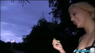 PublicAgent.15.10.09 Roxy Black vídeo