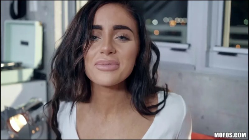 Sweet Naomi 1080 video