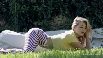 Wowporn AnnaTatu FeelingTheBreeze J βίντεο