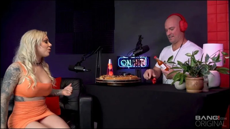 BangPodcast Karma Rx Shares Her Stories And Her Pussy On The Podcast J videó