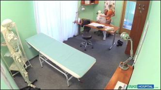 FakeHospital Doctor Fucks His Hot Bosses Wife J video