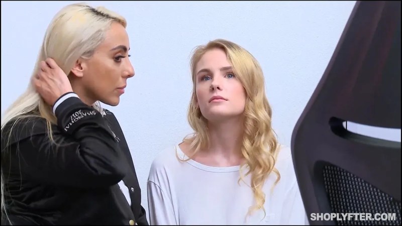 Shoplyfter Kylie Kingston And Natalie Knight J video