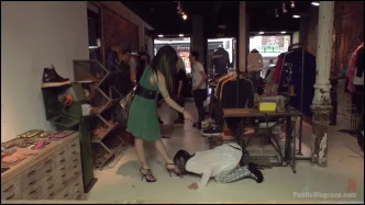 PublicDisgrace 37784 Valentina J видео