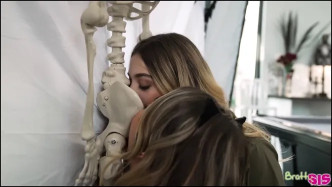 Brattysis This Halloween My Stepsis Jumped My Bones J video