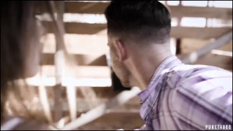 BreakingCurfew S01 AdrianaChechik SethGamble 1080p 비디오