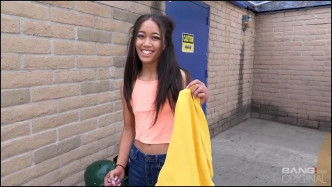 RealTeens Aria Skye Shows Us How Naughty She Is In First Time Porn Performance J video