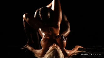 Sinful XXX Sweat ON 1 J ビデオ