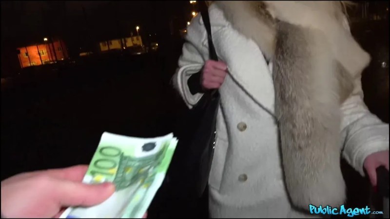 PublicAgent.19.03.26 Elizabeth Romanova video