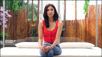 NVG 2226 Reina J video