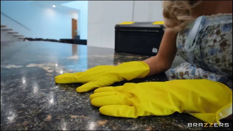Rimming The Plumber 2160 videó