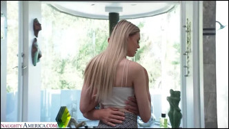 MyDaughtersHotFriend Bubble Butt Blonde Amber Moore Checks Out Her Friend's Dad's Big Cock J βίντεο