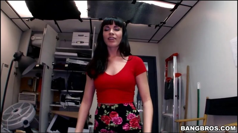 BackroomFacials Dana De Armond Cock Crazy Blowjob In The Office J βίντεο