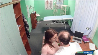 FakeHospital Sweet Doctor Gives Valentine S Flowers To Hot Patient J видео