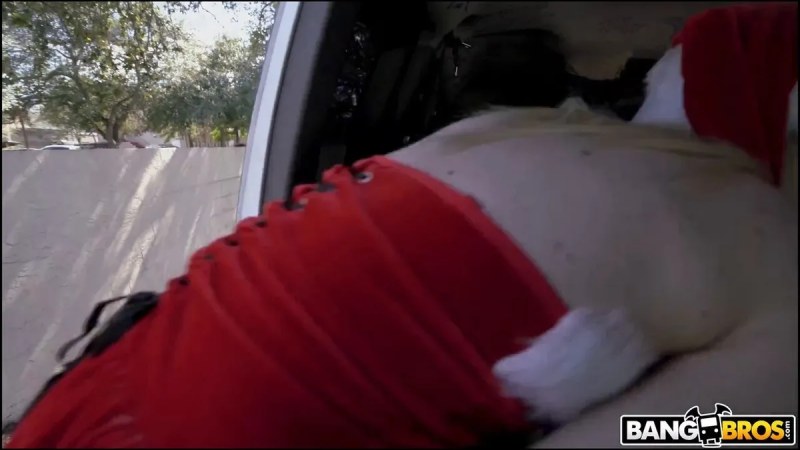 BangBus Jmac,Jayden Black Santa’s Little Helper Gets Fucked Hard J video