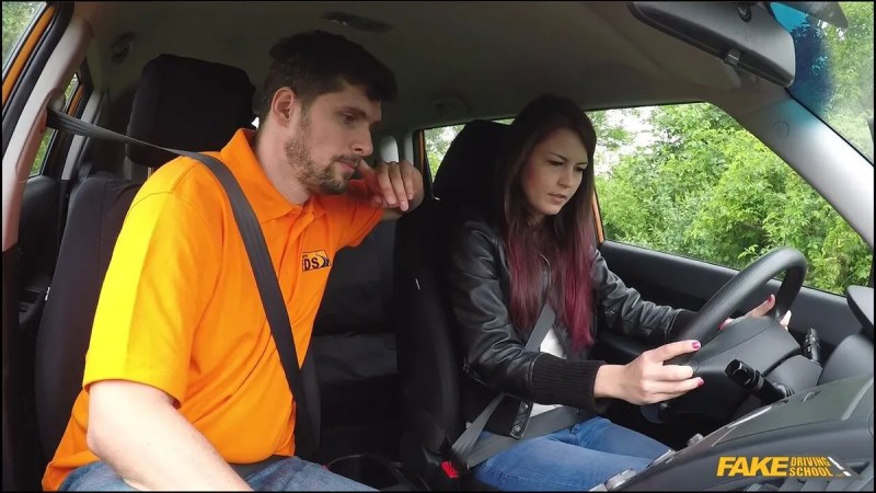 FakeDrivingSchool Instructor Licks Cute Learners Ass J видео