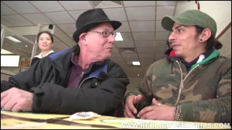 Redlight Sex Trips Raoel From Ecuador J βίντεο