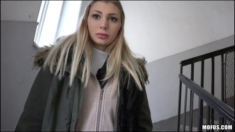 Facial For Blonde Artist 1080 Video