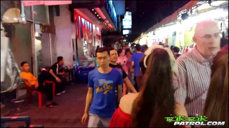 TUKTUKPATROL Mee Part1 J видео