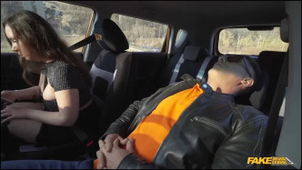 FakeDrivingSchool Show Me Those Big Natural Tits J vídeo