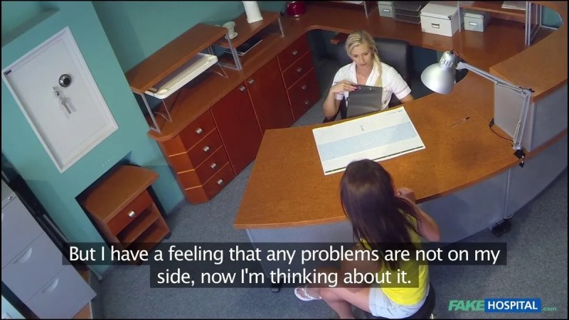 FakeHospital Nurse Gives Unusual Pregnancy Test J vídeo