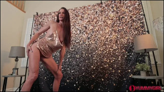 Sofiemariexxx 21.01.08.gold.glitter.dress.bts J vaizdo įrašai