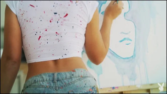 Playboyplus.18.02.01.tahlia.paris.artists.touch.fullhd video